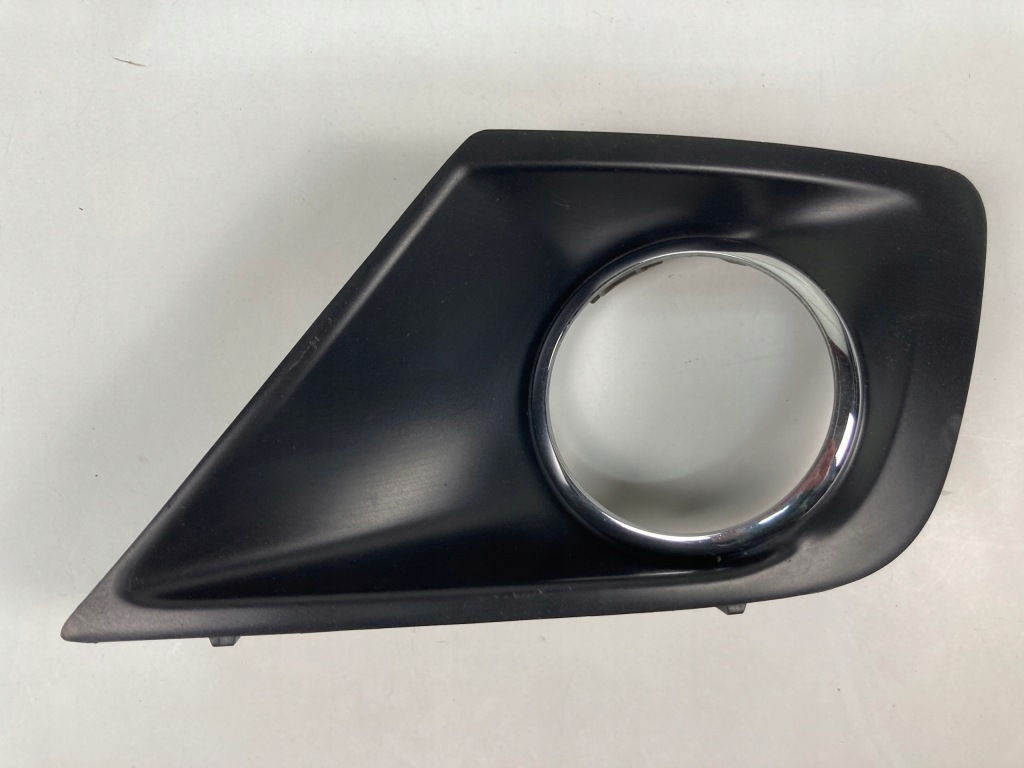 фото №1, Решітка протитуманної фари ліва peugeot 207 lift