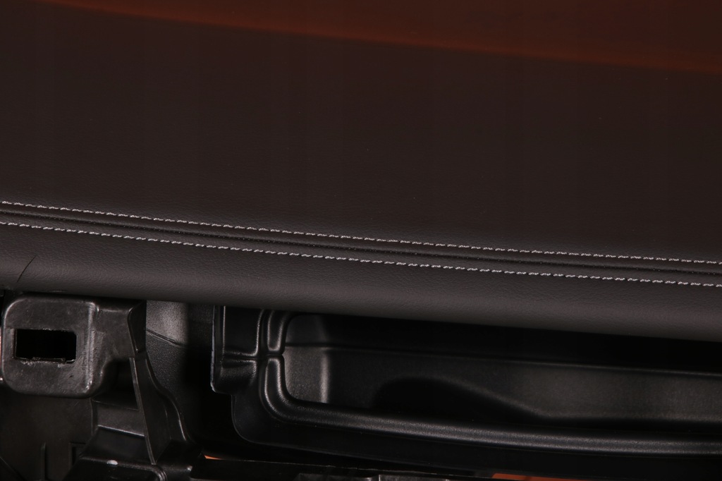 фото №9, Bmw 2' u06 оригінальна панель приладів приладова консоль sensatec czarna 4241 km !!!