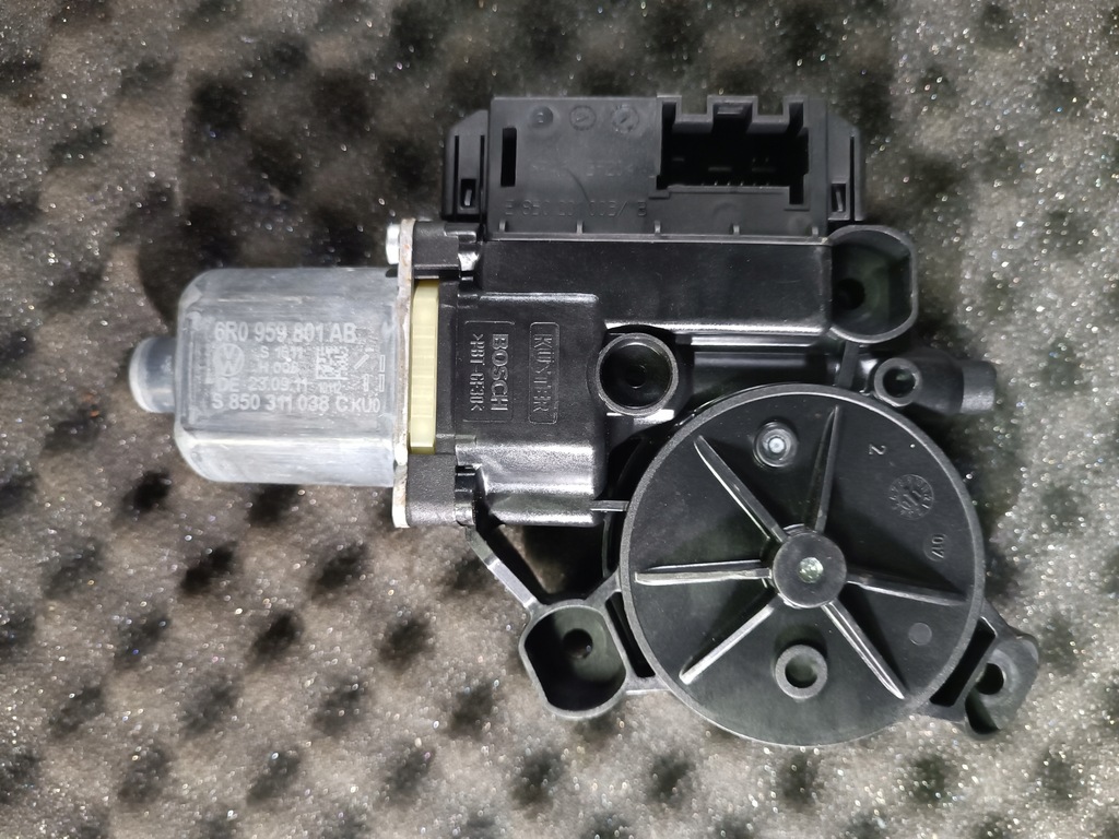 фото №1, 6r0959801ab моторчик стекло дверь seat vw