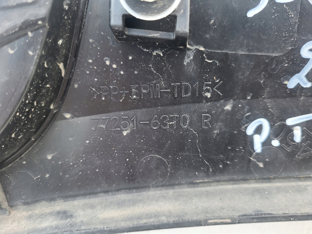 фото №8, Молдинг накладка крила правий задня suzuki sx4 s-cross 77251-63t0