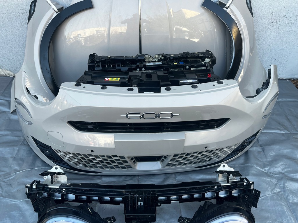 фото №5, Fiat 600e электрик бампер капот перед kompletny 2024- led