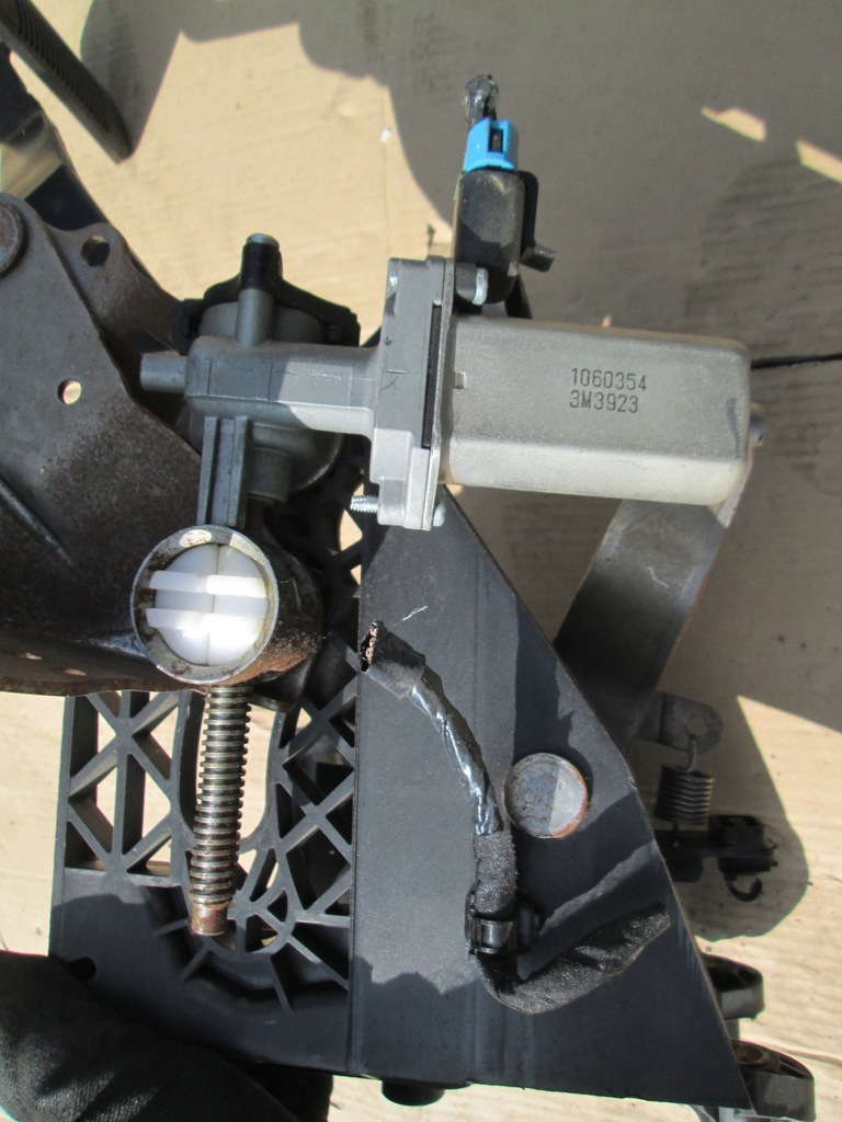 фото №12, Chrysler town country 3.6 педали тормоза моторчик