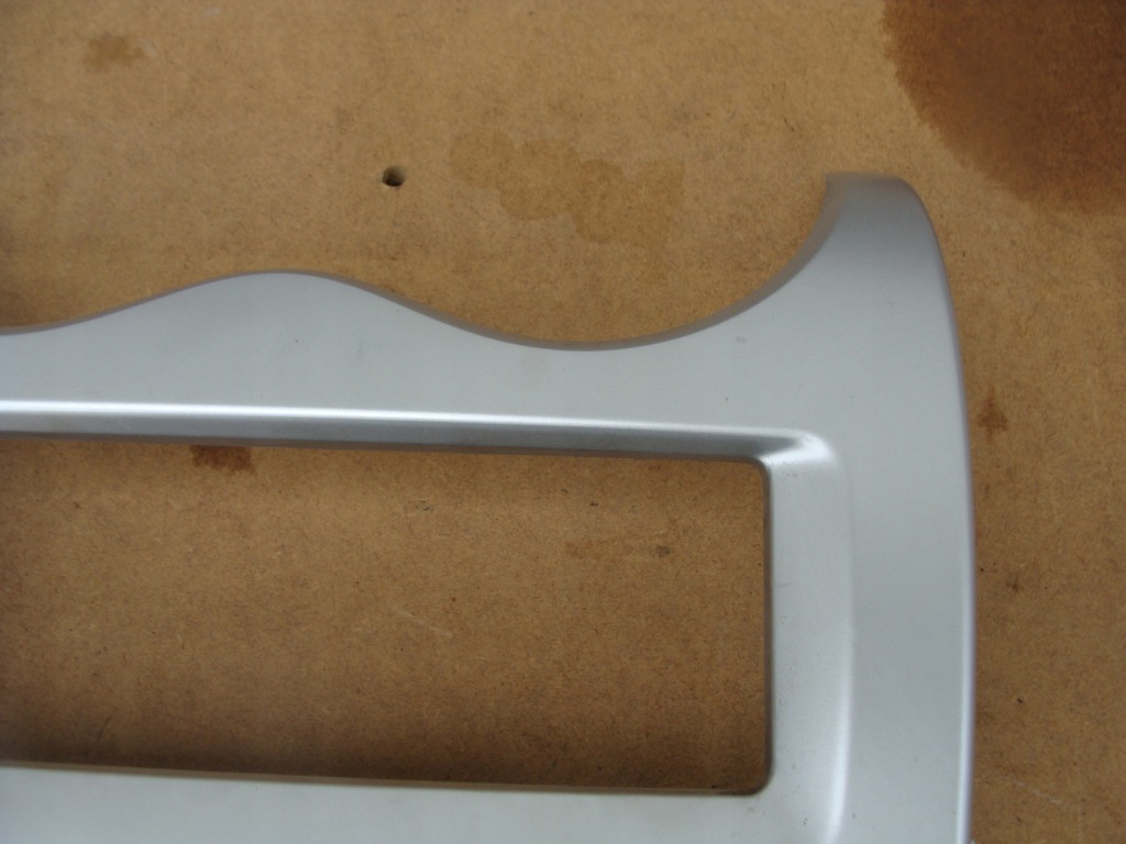 фото №4, Рамка средняя консоли панель dacia logan i sandero i