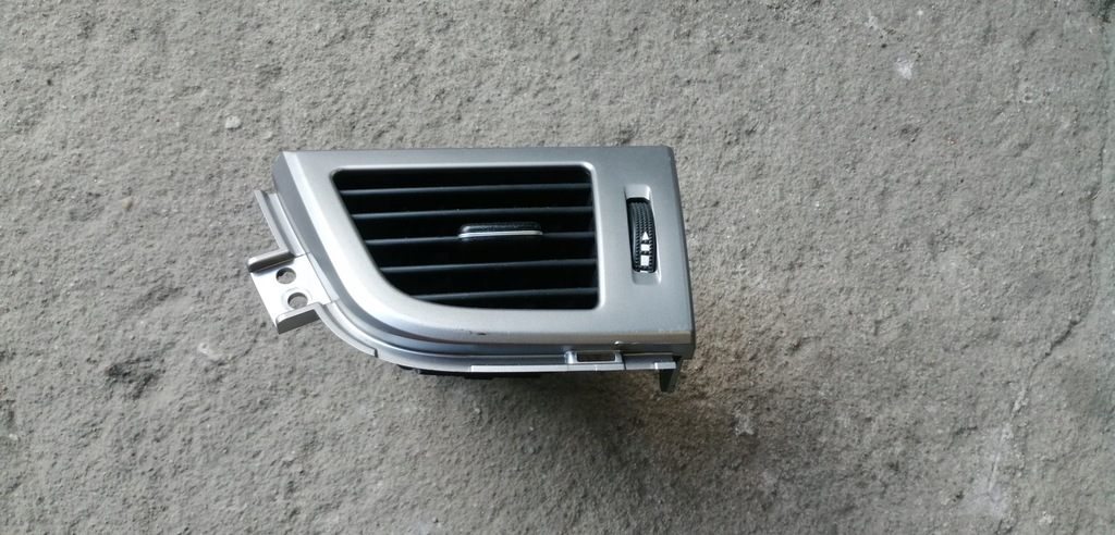 фото №1, Hyundai i30 ii решётка обдув правая