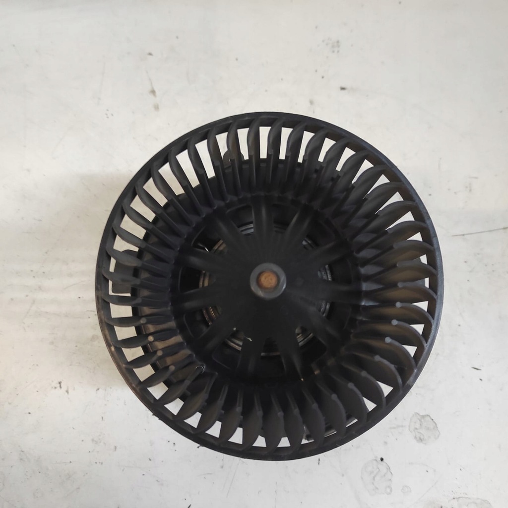 фото №1, Вентилятор обдув воздуходувка 2pin peugeot 206 6424501