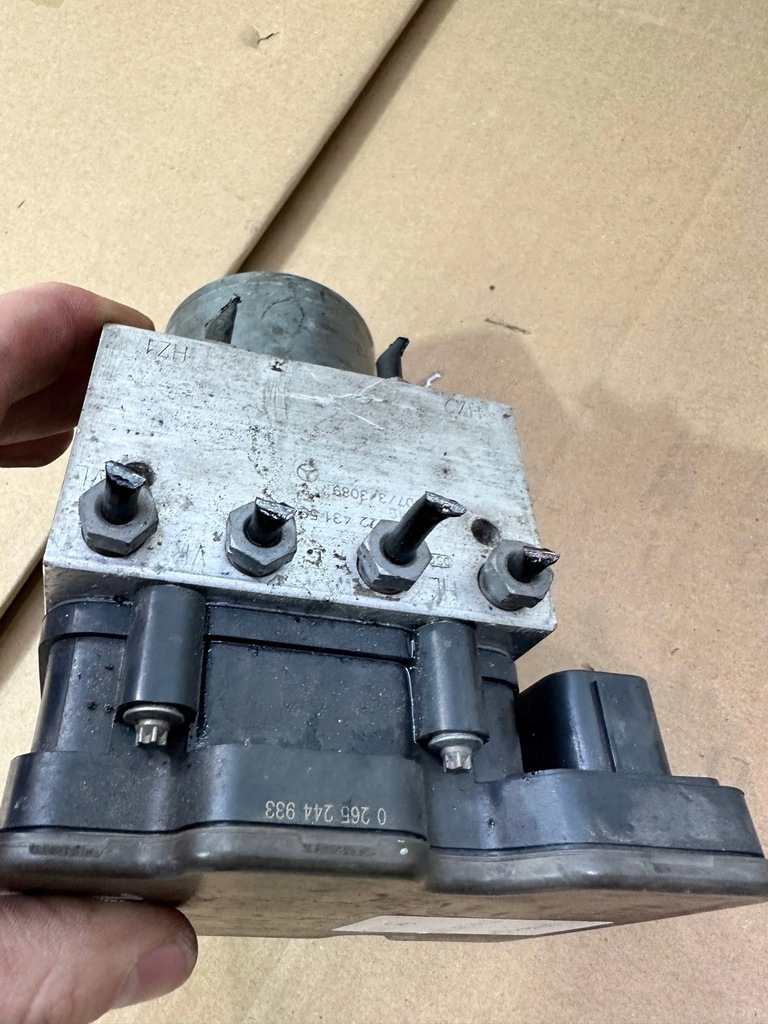 фото №4, Насос abs, гальмівна mercedes w222 s350cdi rwd