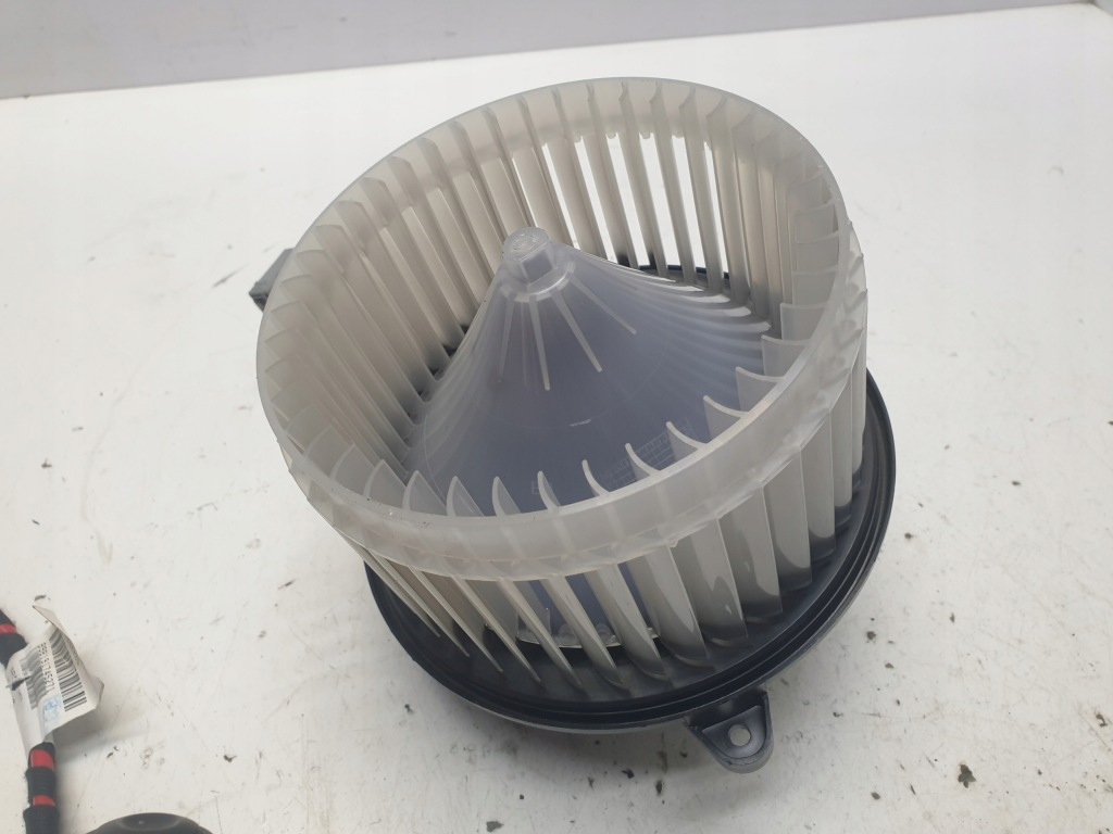 фото №3, Вентилятор повітродувка opel insignia a lift 13263279b