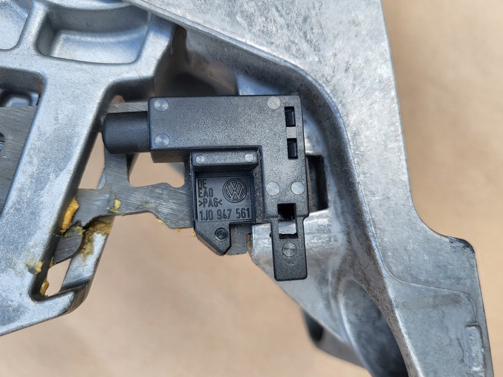 фото №8, Рычаг тормоза ручного датчик vw golf v 1k czarna кожа оригинальный номер eu