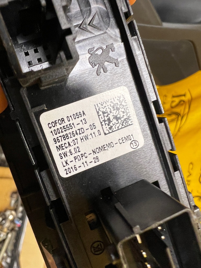 фото №10, Панель управление переключатель окон peugeot 3008 ii 5008 ii