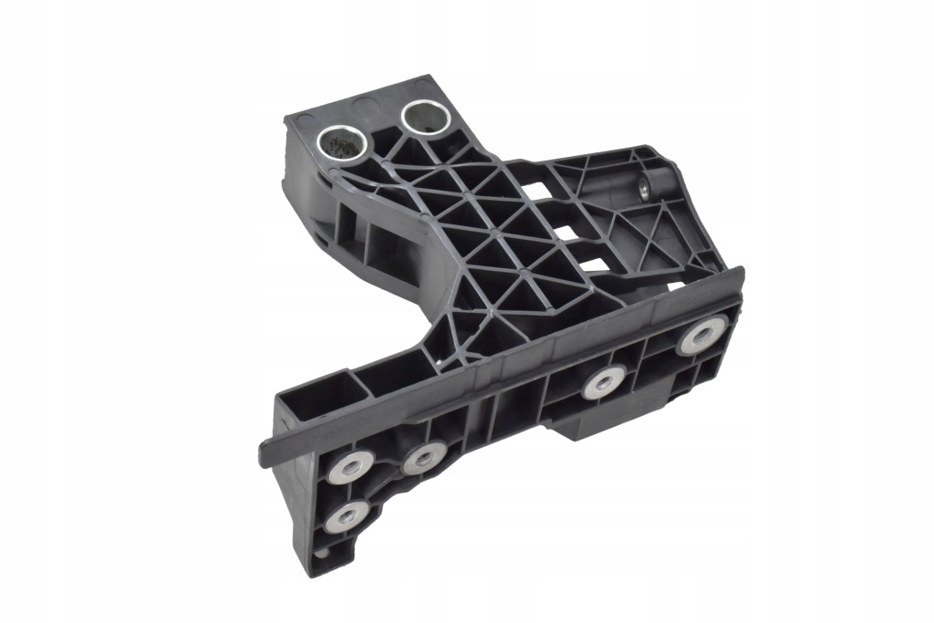 фото №1, Mercedes c-klasa w206 2021 правый кронштейн поперечина перед