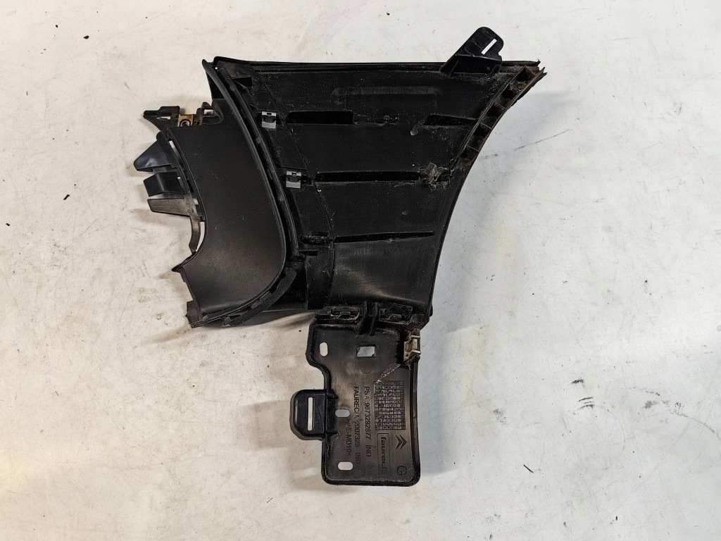 Купити Citroen ds5 - впуск напрямна бампера лівий перед polecam