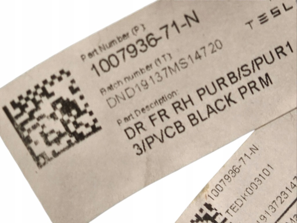 Обшивка двері передніх перед сторона правий tesla model s 100793671n Ціна