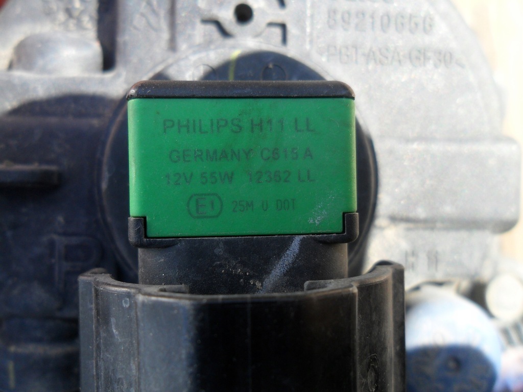 фото №13, Toyota avensis iii t27 противотуманная фара левый 89210656