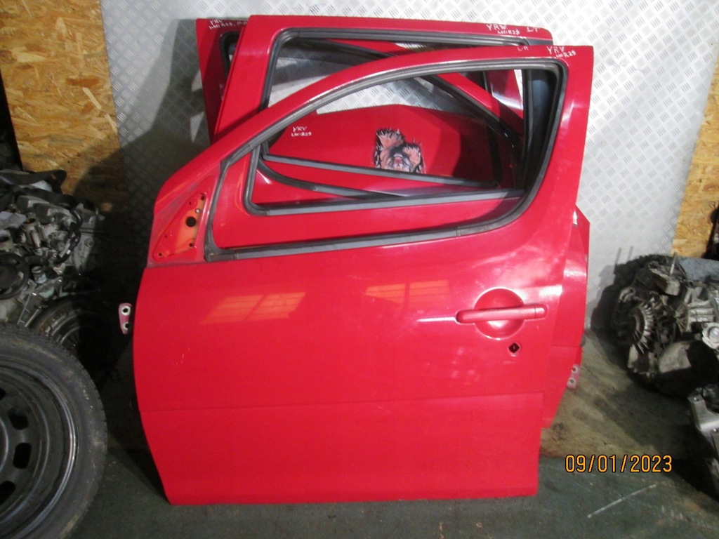 фото №1, Дверь левая левый перед daihatsu yrv lak r29