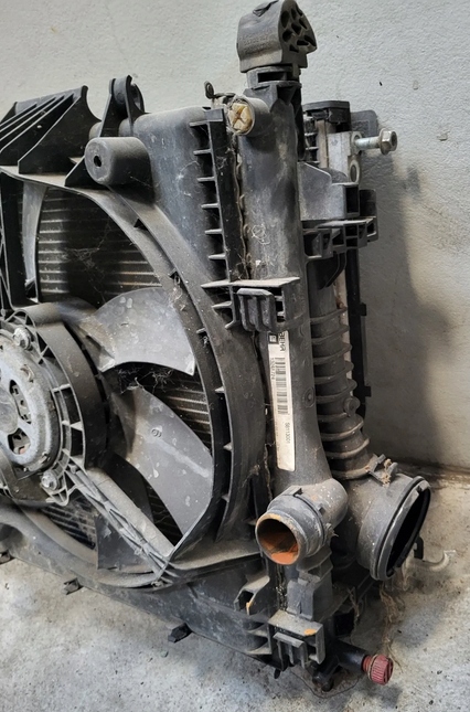 Радиатор вентиляторы комплект opel insignia a 2,0cdti автоматическая коробка передач Недорого