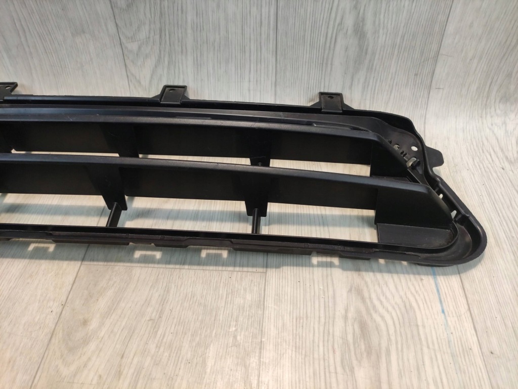 Mini cooper countryman f60 решётка средняя бампера перед 9477040 с Разборки