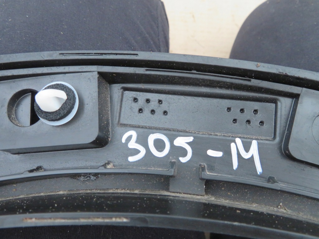 фото №13, Volvo xc40 ii права молдинг крила задня