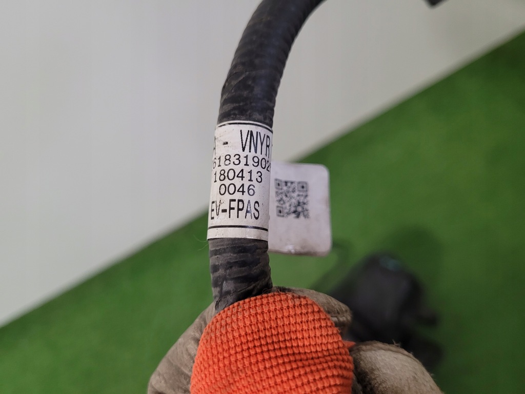 фото №11, Hyundai kona ev electric заглушка крышка разъём зарядки решётка радиатора жгут