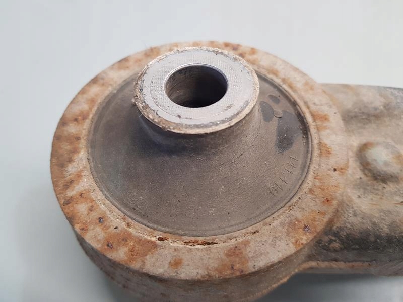 фото №2, Важіль правий перед renault master iii 2.3 dci