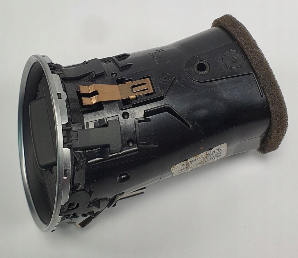 фото №2, Решётка обдув mercedes w204 a2048306254