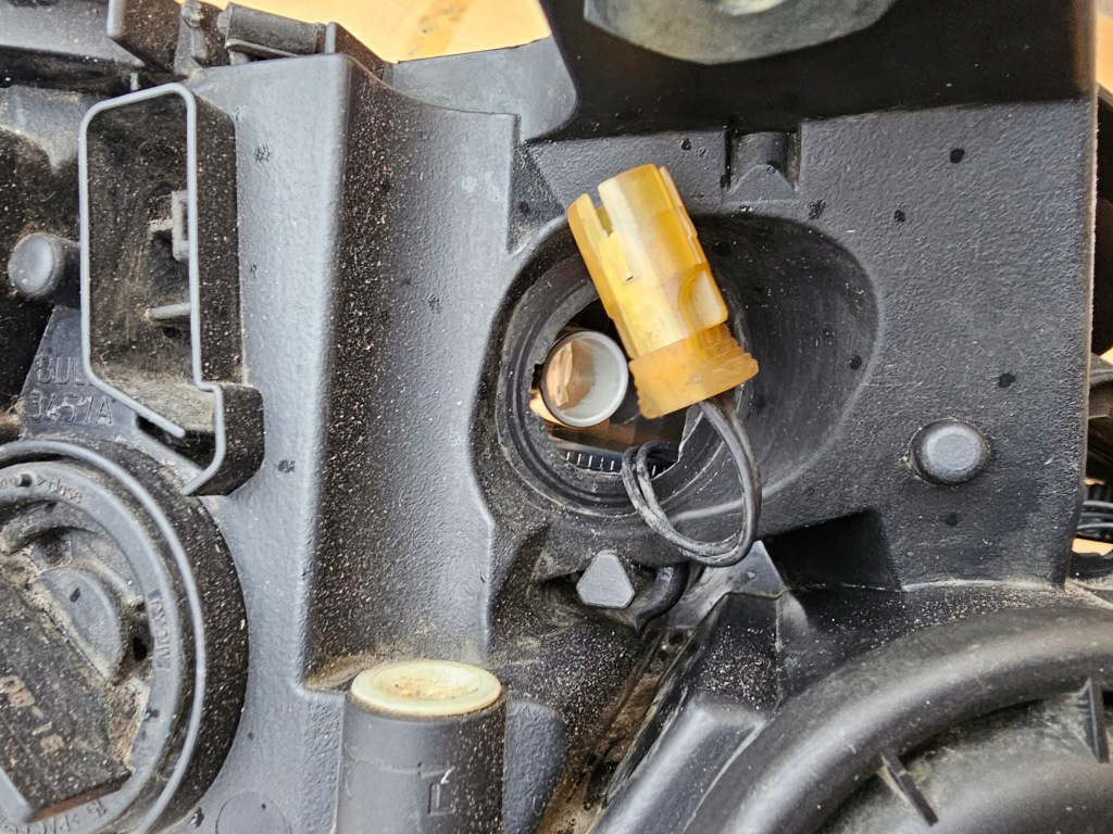 фото №9, Лампа передня перед ліва h7 mercedes w204