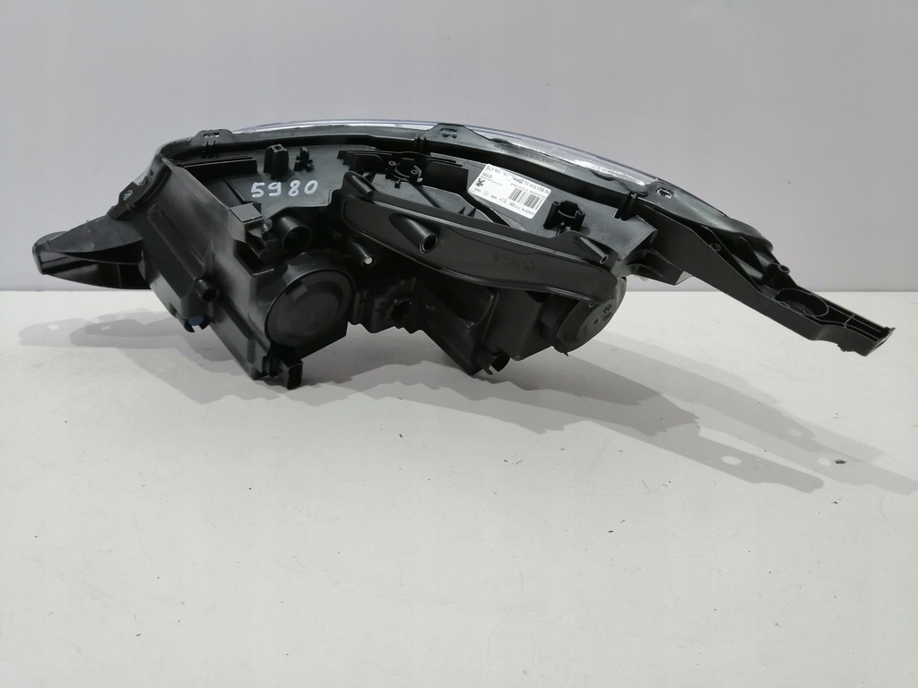 фото №8, Лампа правая передняя перед peugeot 2008 i nowa оригинал hal 5980