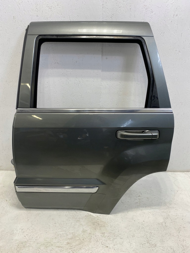 фото №1, Jeep grand cherokee wk задние левая дверь