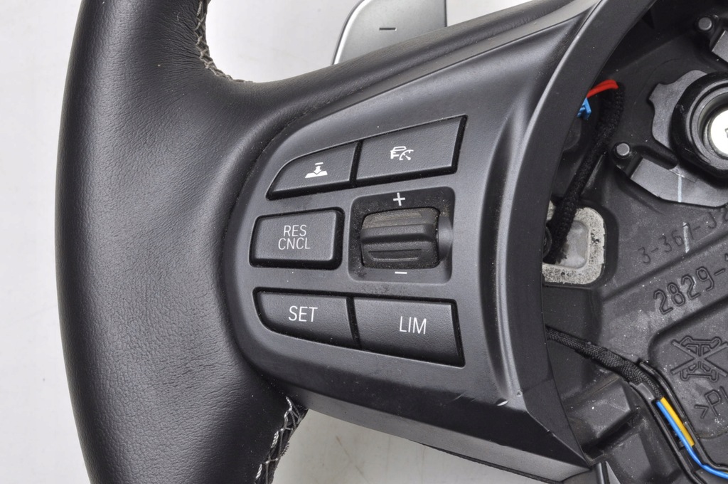 фото №8, Toyota supra mk5 повітропровід шкіряний багатофункціональний 62829180d