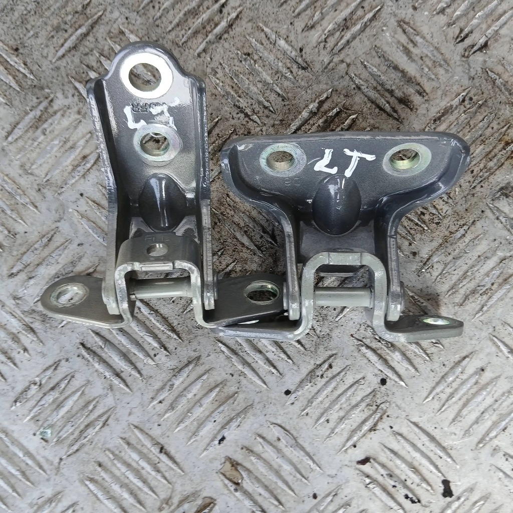 фото №1, Hyundai kona петлі двері лівий задня 2021r