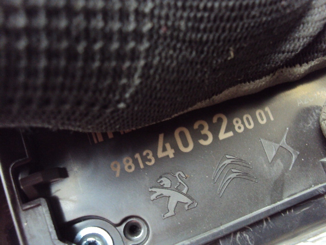 фото №5, Зарядное устройство станция peugeot 3008 ii 2016-