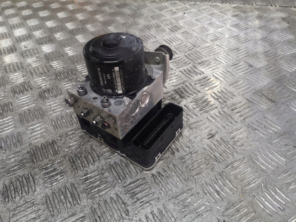 фото №1, Vw touareg насос abs 7p0907379m 7p0614517m