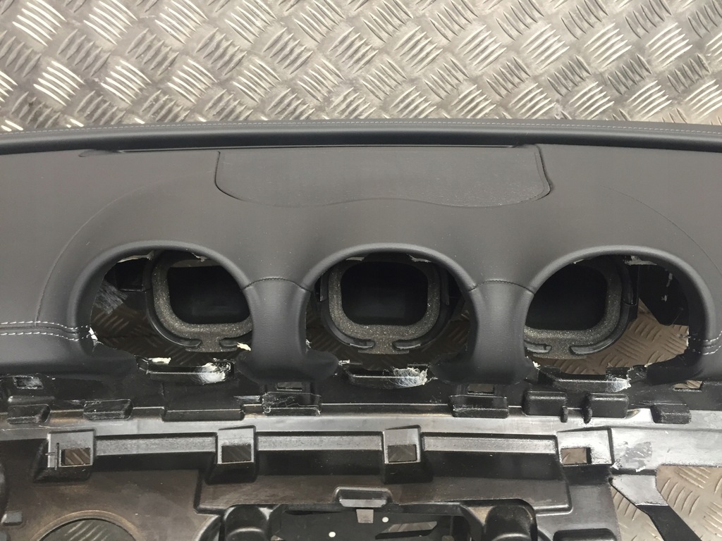 фото №9, Mercedes c klasa w206 amg панель приладів приладова подушки безпеки ремені консоль шкіра