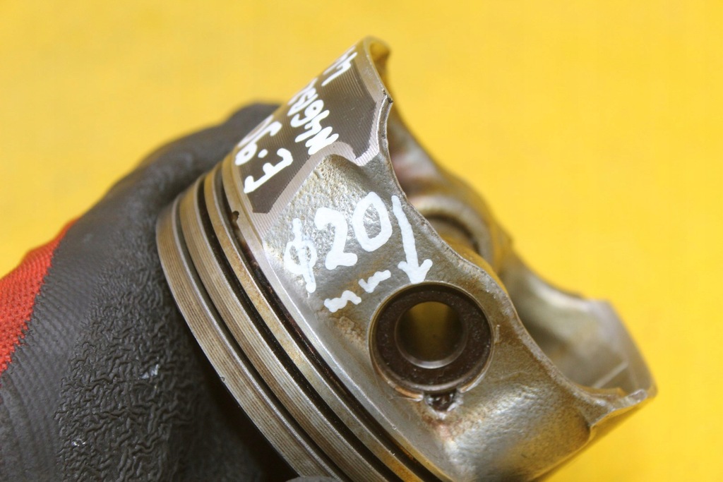фото №6, Поршень поршні bmw e90 e60 x3 e91 e92 e93 e81 e87 2.0 b n46b20a 084189