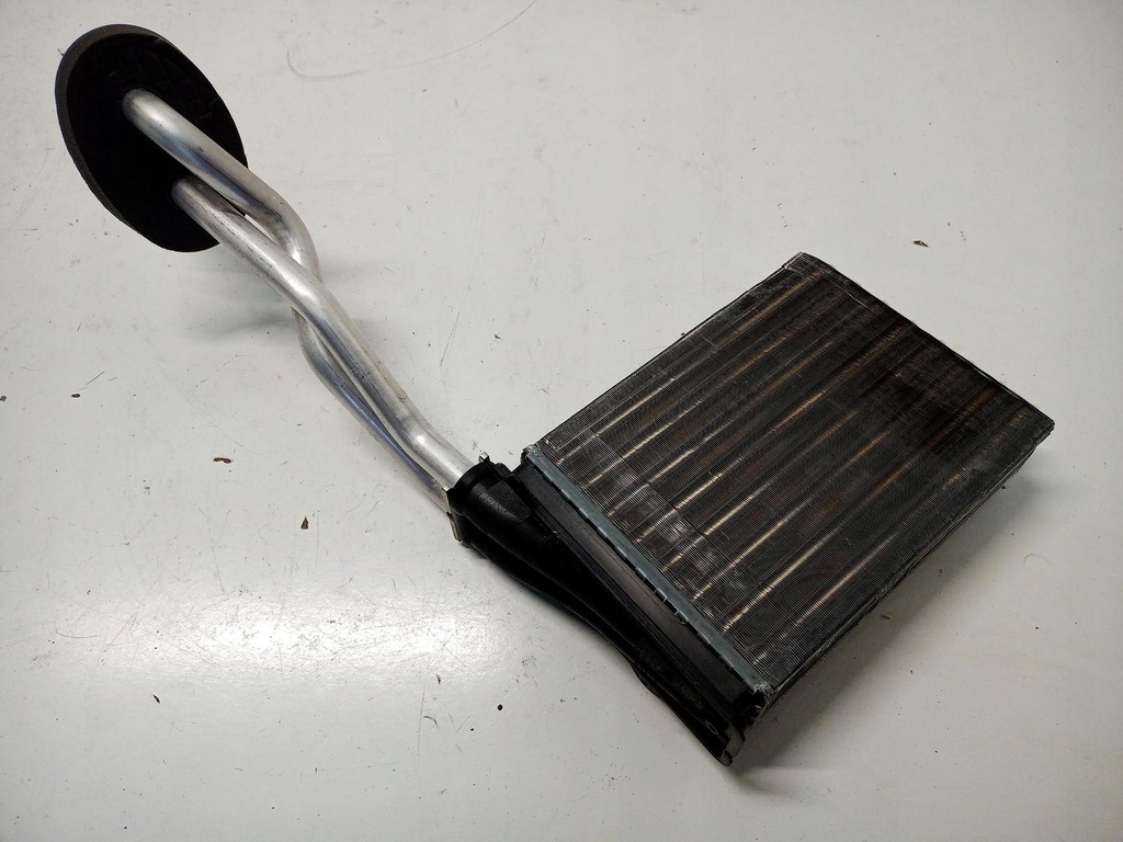 фото №1, Радиатор отопителя peugeot 2008 i