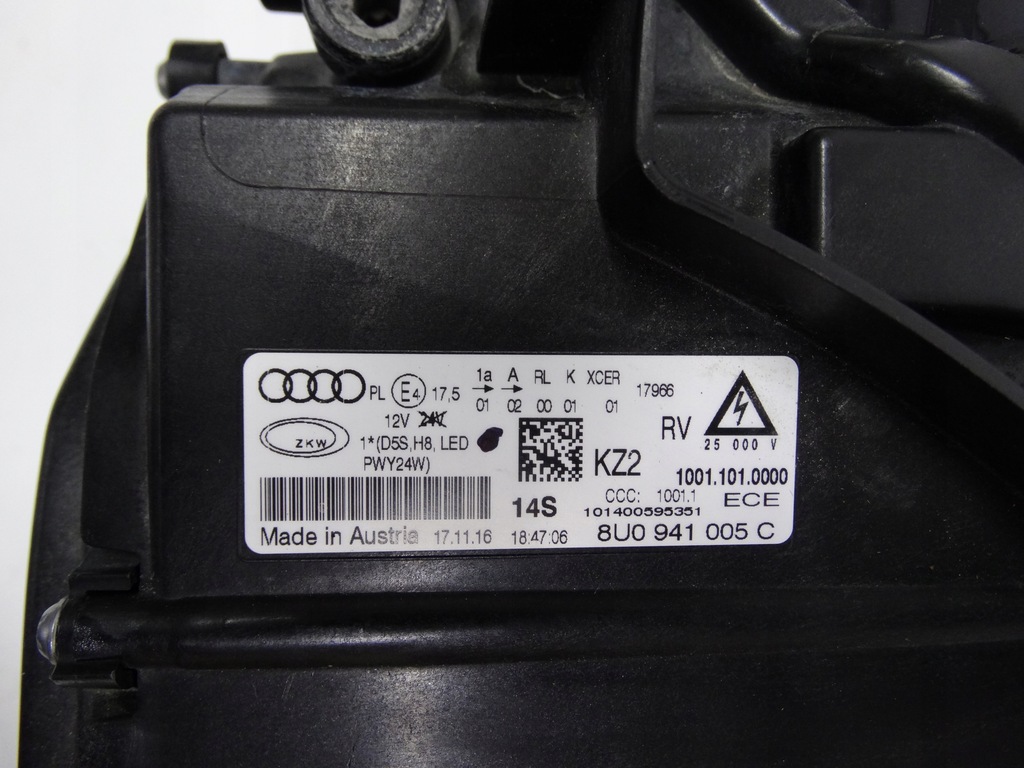 фото №13, Audi q3 8u lift 14-18 лампа левая ксенон некорректируемый + led 8u0941005c оригинал