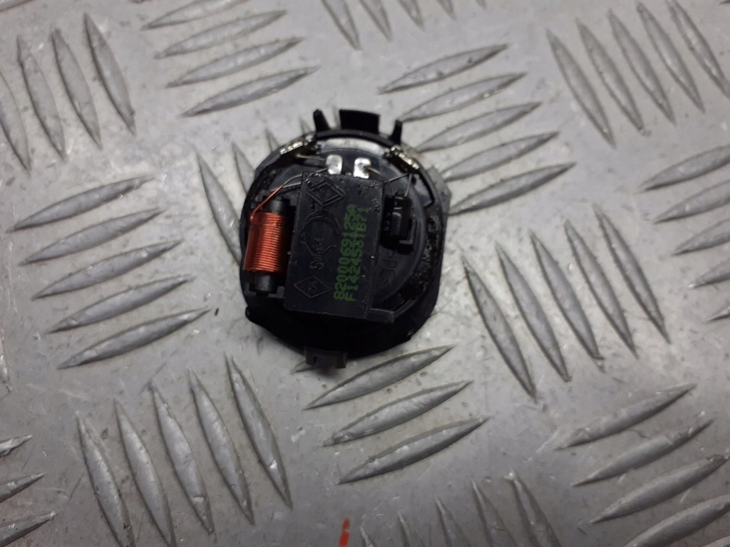 фото №3, Динамик левый задняя renault espace iv 8200069125a