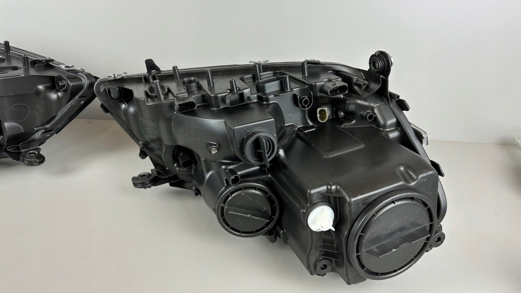 Mercedes ml w164 164 рестайлінг  amg лампа ліва права звичайна лінза h7 Недорого