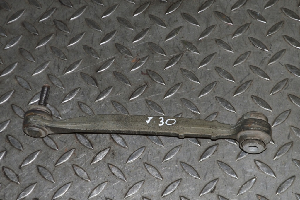 фото №1, Mercedes r172 slk250d 2016 rhd задний правый рычаг