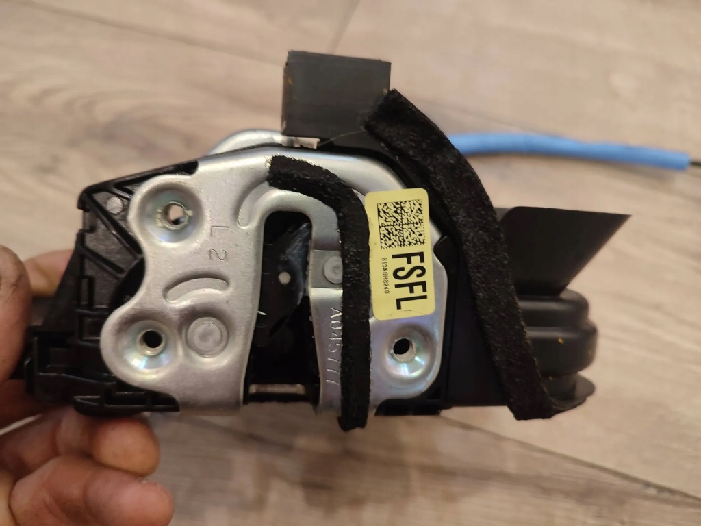 фото №3, Замок двері лівий перед ручка внутрішня kia stonic lift