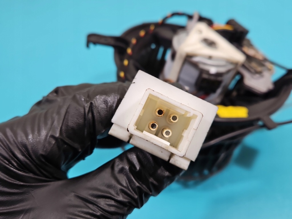 Повітродувка обдув вентилятор mercedes w210 a2108211551 Оригінал