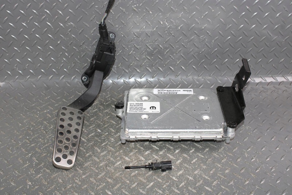 фото №6, 2015-2023 challenger 6.4 srt v8 392 двигатель коробка передач передач механическая коробка передач swap