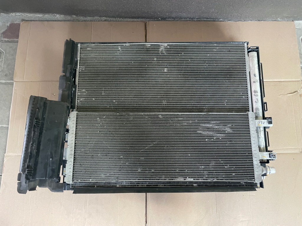 фото №1, Mercedes gle w167 комплект радиатор радиатор gielda