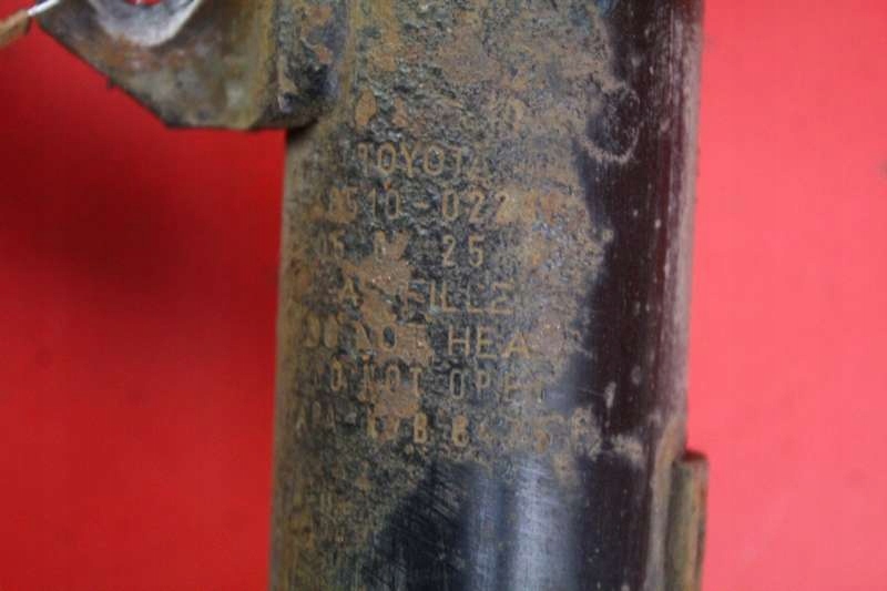 фото №7, Амортизатор правый перед 4851002291 toyota corolla e12 1.4 d-4d 05r