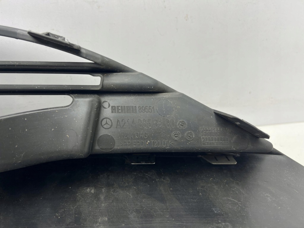 Купить Mercedes e-klasa w214 решётка средняя бампера передний перед 2023-