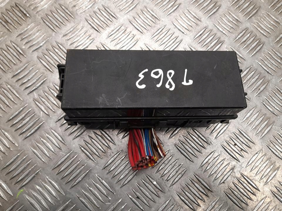 Купити Коробка запобіжників tesla model s 2014