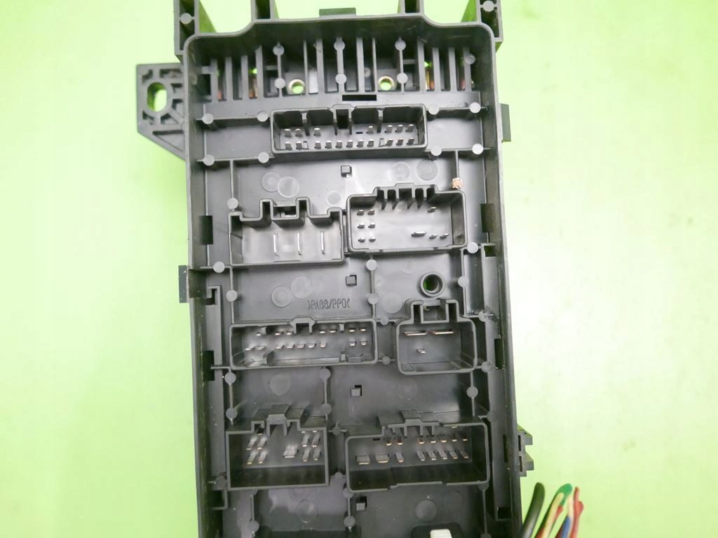 фото №10, Коробка предохранителей kia carnival i fl 2.9 crdi