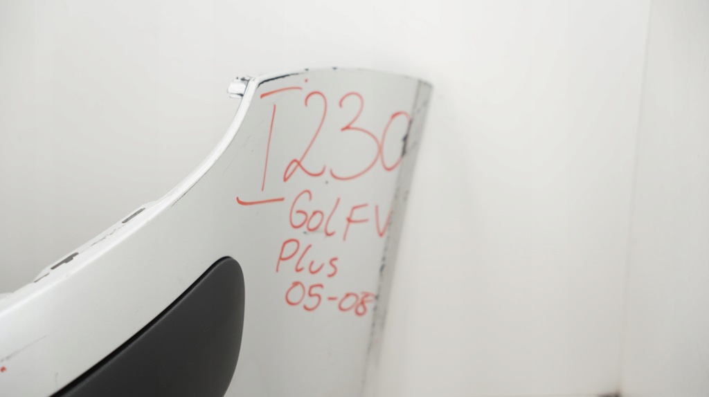 фото №10, Бампер перед передний vw golf v plus 05-08r la7w