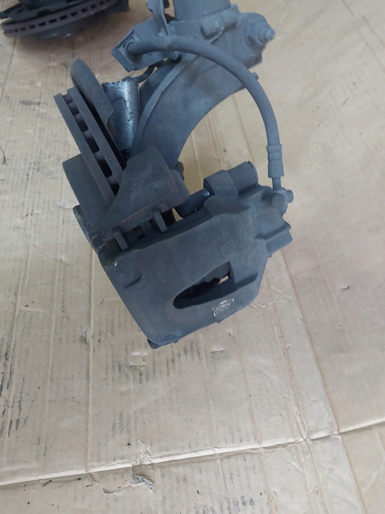 фото №8, Skoda scala амортизатор поворотний кулак амортизаторна стійка правий права перед лапа