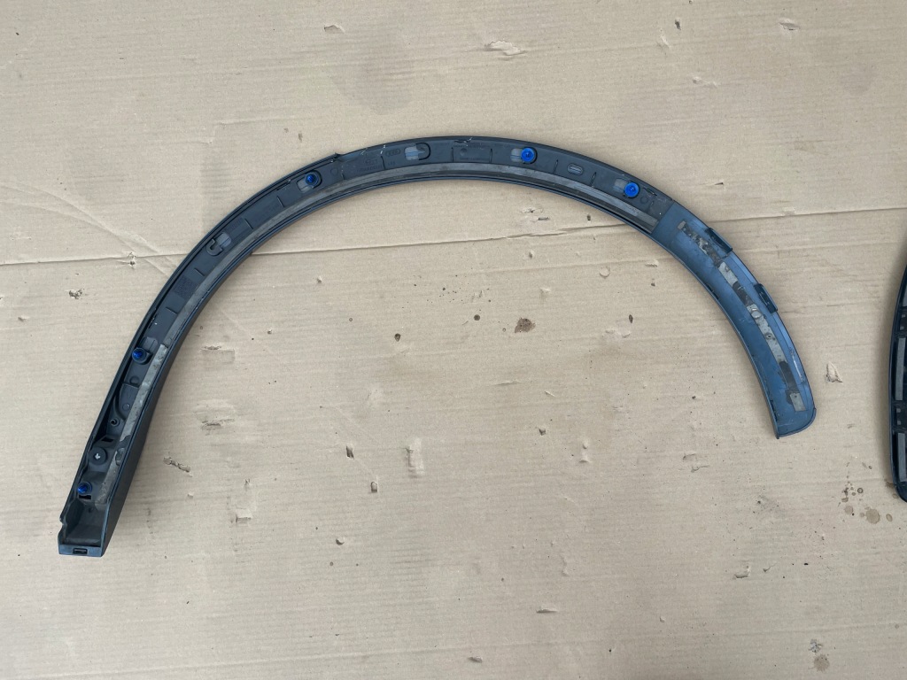 фото №9, Audi q3 8u0 молдинг крила права задня 8u0853818a