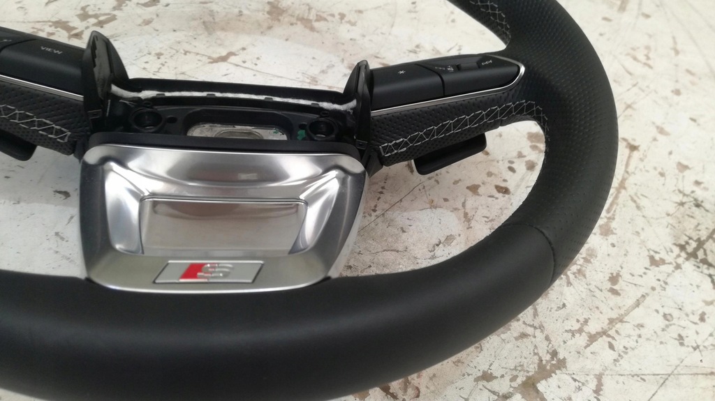 фото №8, Audi a4 a5 8w повітропровід multifun пелюстки перемикання s-line